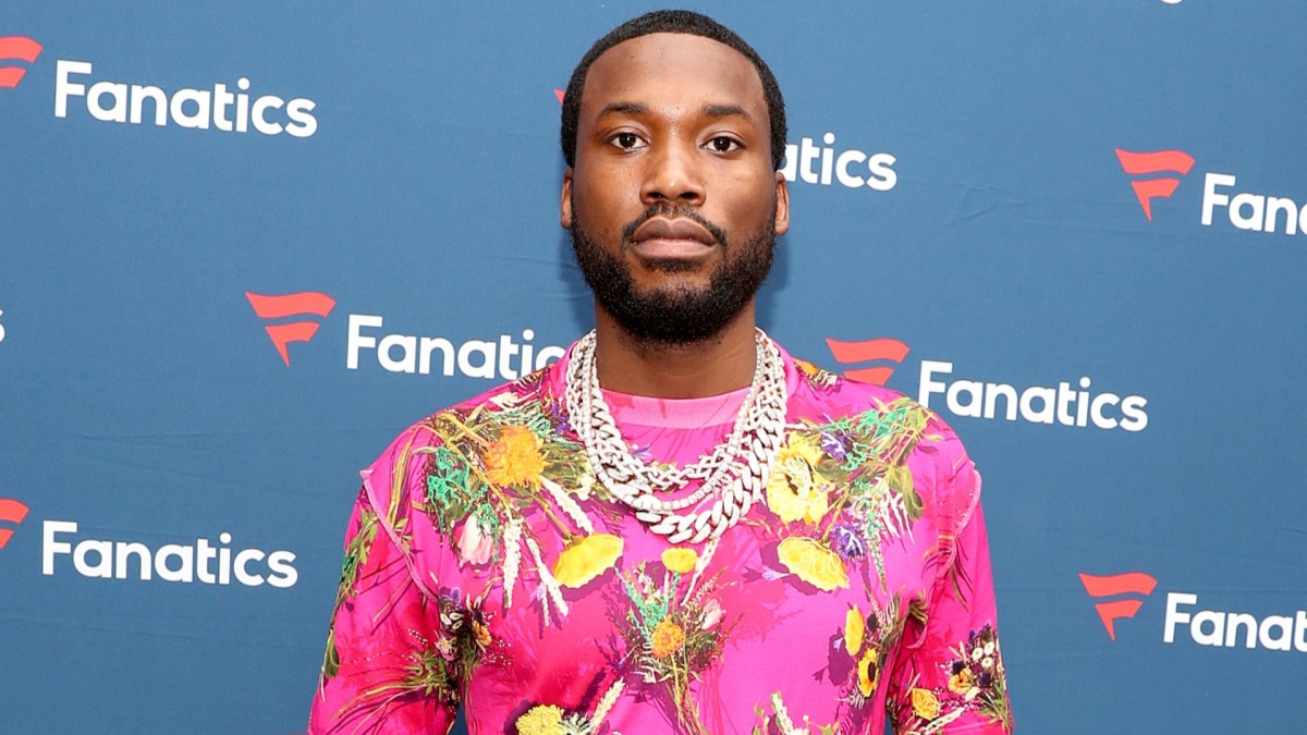 Complex Style tweet media