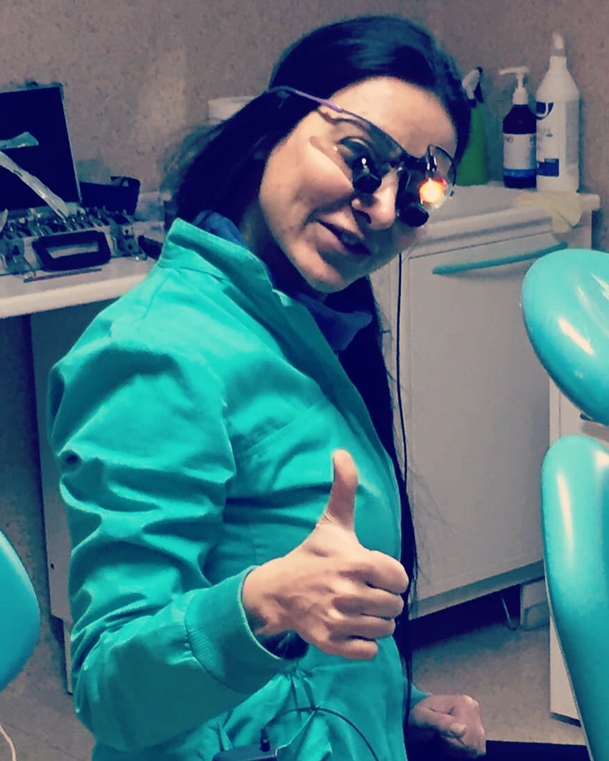 SavianoSrl's tweet photo. Complimenti alla dott.ssa Marika Federico che ha scelto un galileiano 2.5x HD QOptics per dedicarsi con estrema professionalità alla cura dei dettagli dei propri pazienti ...🔝💥🔝💥🔝💥#thinkbiggercheckbetter @QOpticsLoupes @SavianoSrl https://t.co/Art8BhFlJy