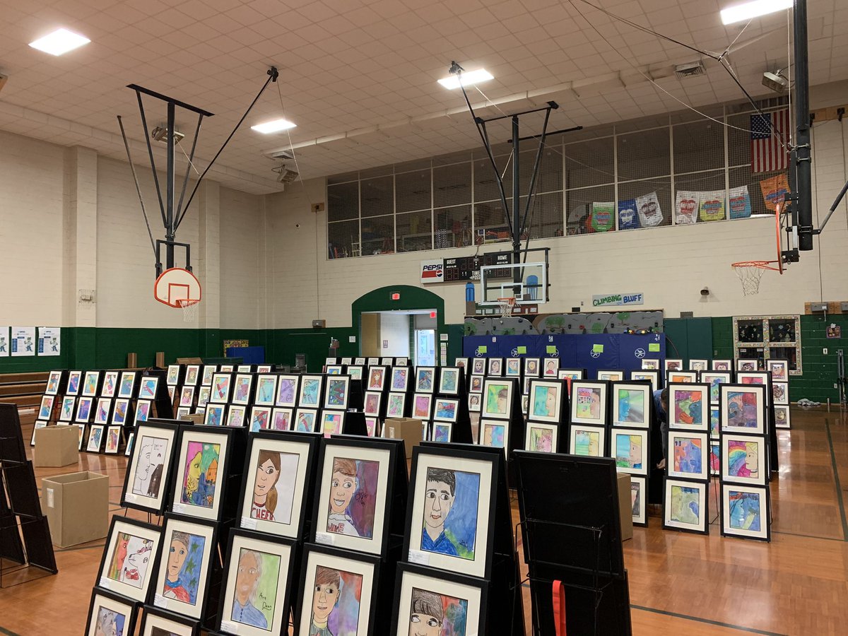 Art Show setup underway!! #FamilyLiteracyNight <a href="/BluffParkElem/">Bluff Park Elem</a> <a href="/HooverSchools/">Hoover City Schools</a>
