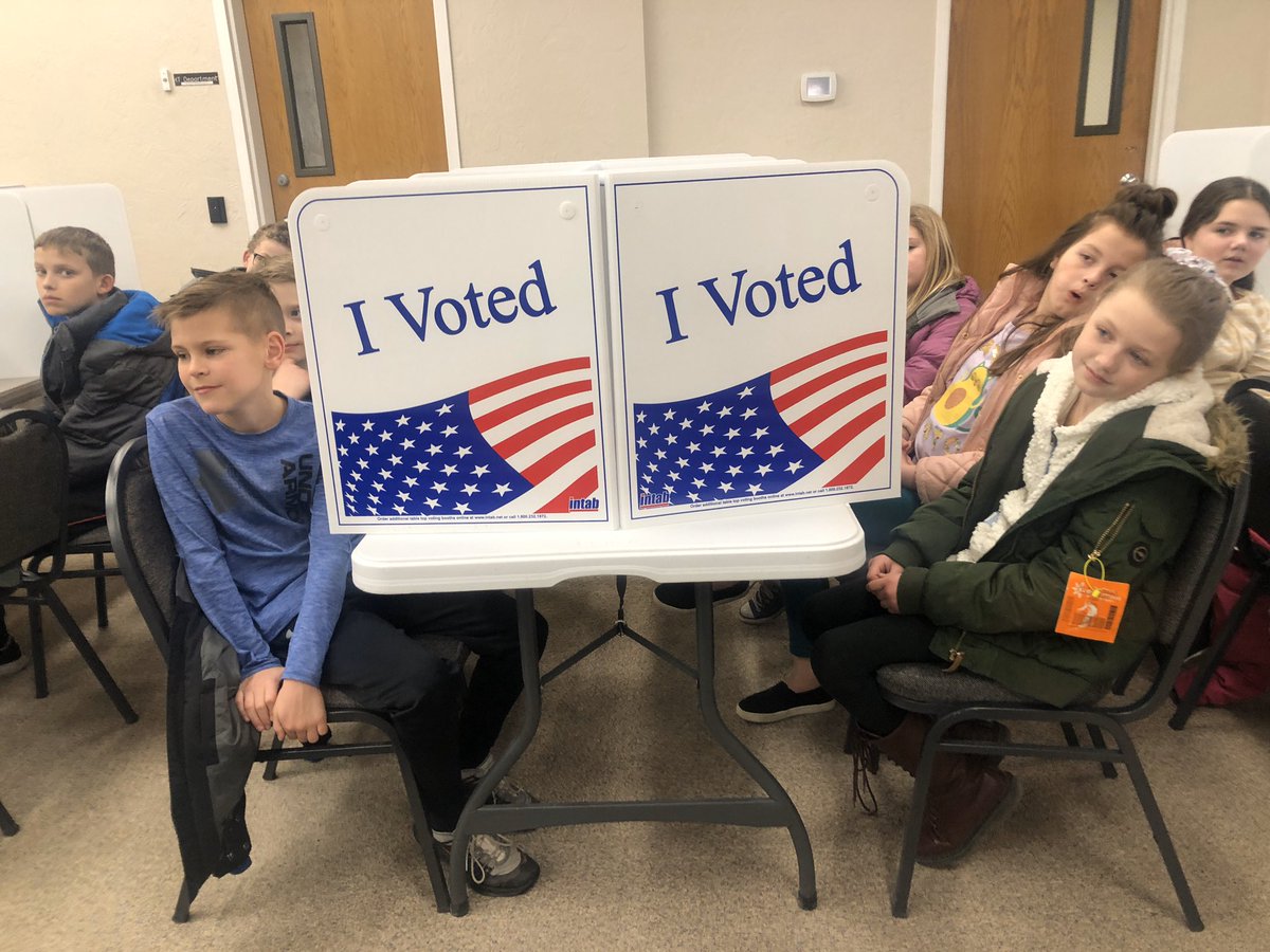 Robyn Larsen tweet media