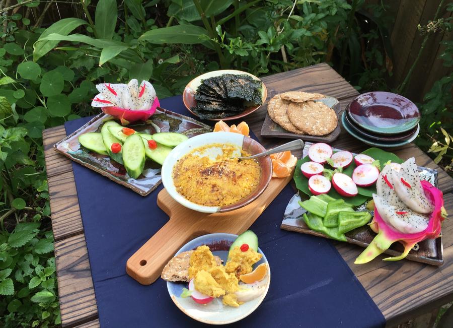 DinnerIsDone's tweet image. From delicious main dishes to tasty snacks, Ready. Chef. Go! offers a wide range of #meatlessrecipes that always come out succulent and tender in our RCG! #cookingbags. Discover all of our easy-to-cook meatless recipes here: bit.ly/30lJShd