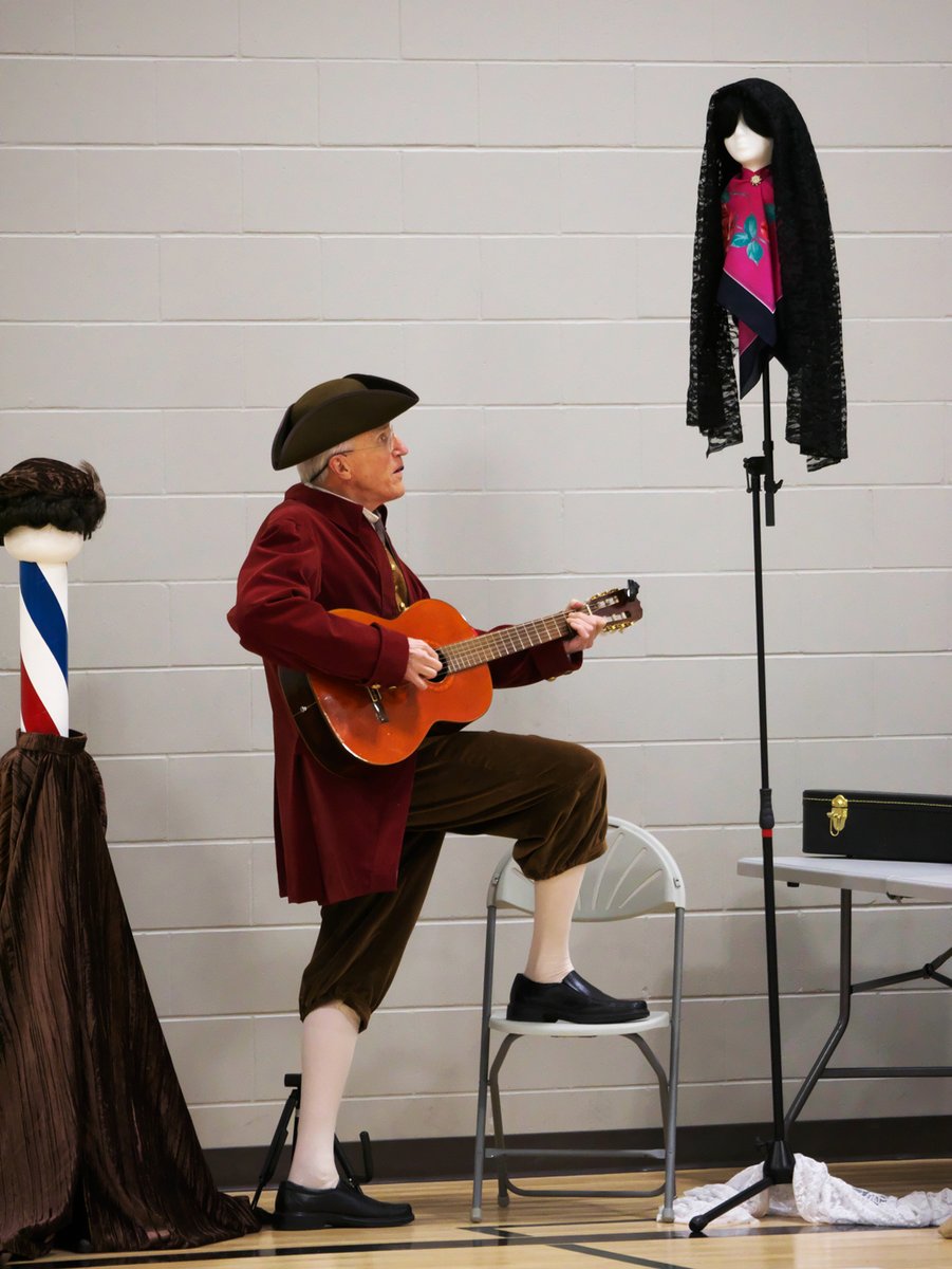 ManitobaOpera's tweet photo. Leave it to Al Simmons to stage and sing an entire opera - by himself!
With crazy hats, stylish costumes, and more than a few whacky gizmos this show appears to be all fun and games, but Al manages to sneak in some lessons about opera too.
#MBOpera #MOEducation https://t.co/vgbeBBxaIa