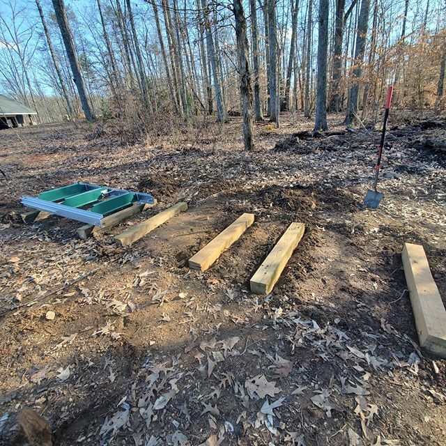 WmWalkerCo's tweet photo. I did a lot of digging today. It might not look like much but should give me a good foundation for the @grizzlyindustrial G0901 Sawmill!

#woodworking #woodworker #craft #sawmill #sawmilling #sawyer https://t.co/GBNkagYY4y https://t.co/htECkVIwAX