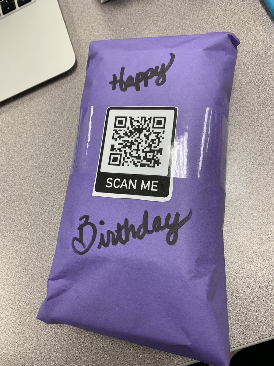 When your birthday is close to Digital Day and your techie  friend blesses you with <a href="/OfficialCricut/">OfficialCricut</a> markers ❤️🖊#milam Thank you <a href="/neya78/">Noelia Garza</a>  #HCISDDLDAY20 #qrcode