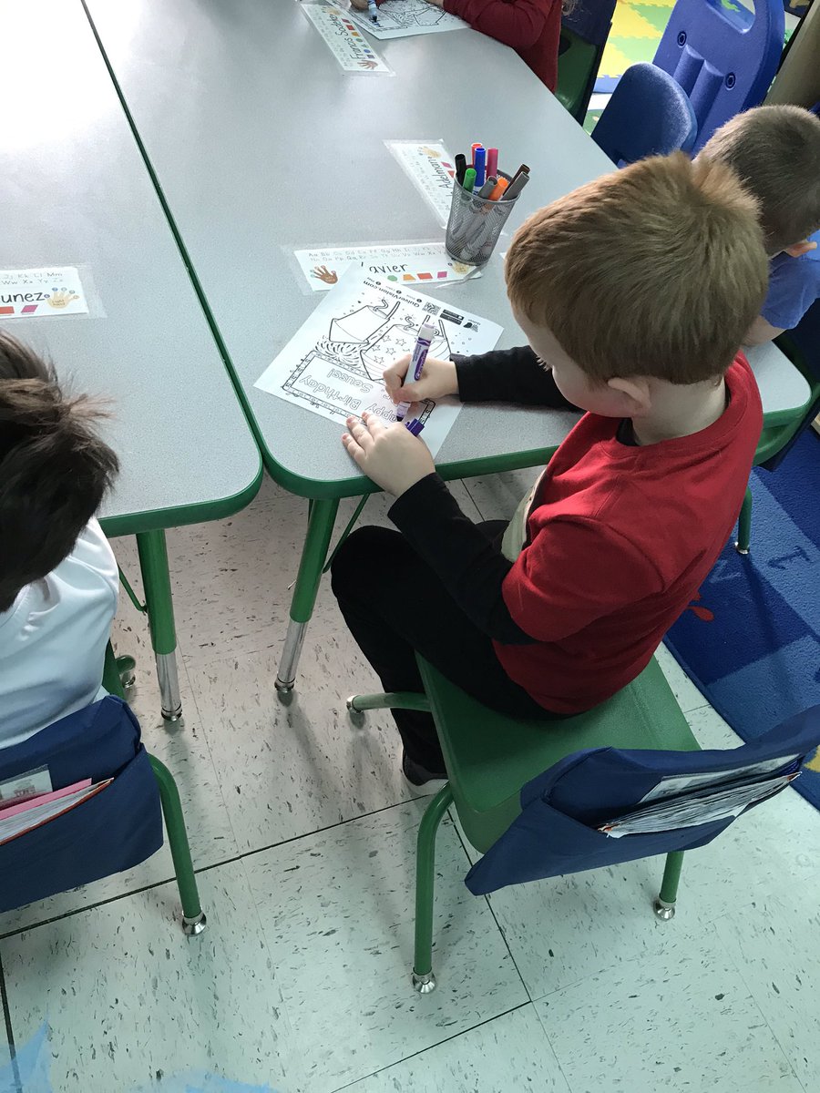 Anna_Adams16's tweet photo. @Cherokee_JCS @Mills_PreK #JCSDLD2020 https://t.co/1qUdf1X9mp