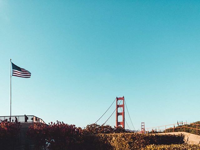 magdielb's tweet image. 🇱🇷⛅🌉
.
.
.
.
.
.
.
.
.
.
.
.
.
#autohash #sanfrancisco #outdoors #sky #flag #architecture #travel #traveling #visiting #instatravel #instago #daylight  #building #tower #steel #city #throwbackthursday #tbt #bluesky  #tree #horizon #city #bridge #inst… ift.tt/2T7To5v