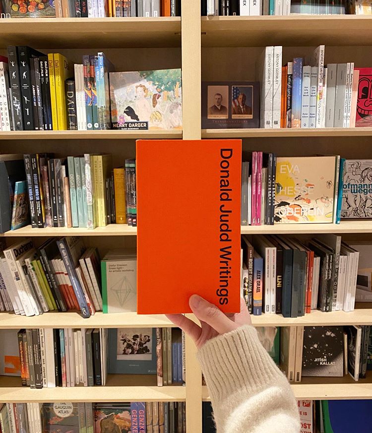 David Zwirner Books (@zwirnerbooks) on Twitter photo #Judd is about to take NYC by storm, brush up on some literature ahead of opening days with âDonald Judd Writingsâ and âDonald Judd Interviewsâ published by <a href="/ZwirnerBooks/">David Zwirner Books</a> available here, zwrnr.art/2Vs9Sag #Judd is about to take NYC by storm, brush up on some literature ahead of opening days with âDonald Judd Writingsâ and âDonald Judd Interviewsâ published by <a href="/ZwirnerBooks/">David Zwirner Books</a> available here, zwrnr.art/2Vs9Sag