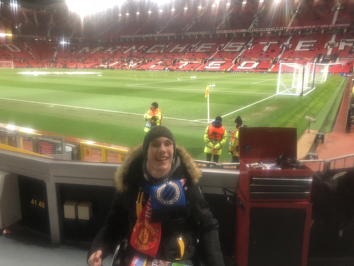 masse_dylan's tweet photo. We zijn der toch weer geweest! Bruges Till I Die! 💙 #MNUCLU https://t.co/B4iT31QZOq