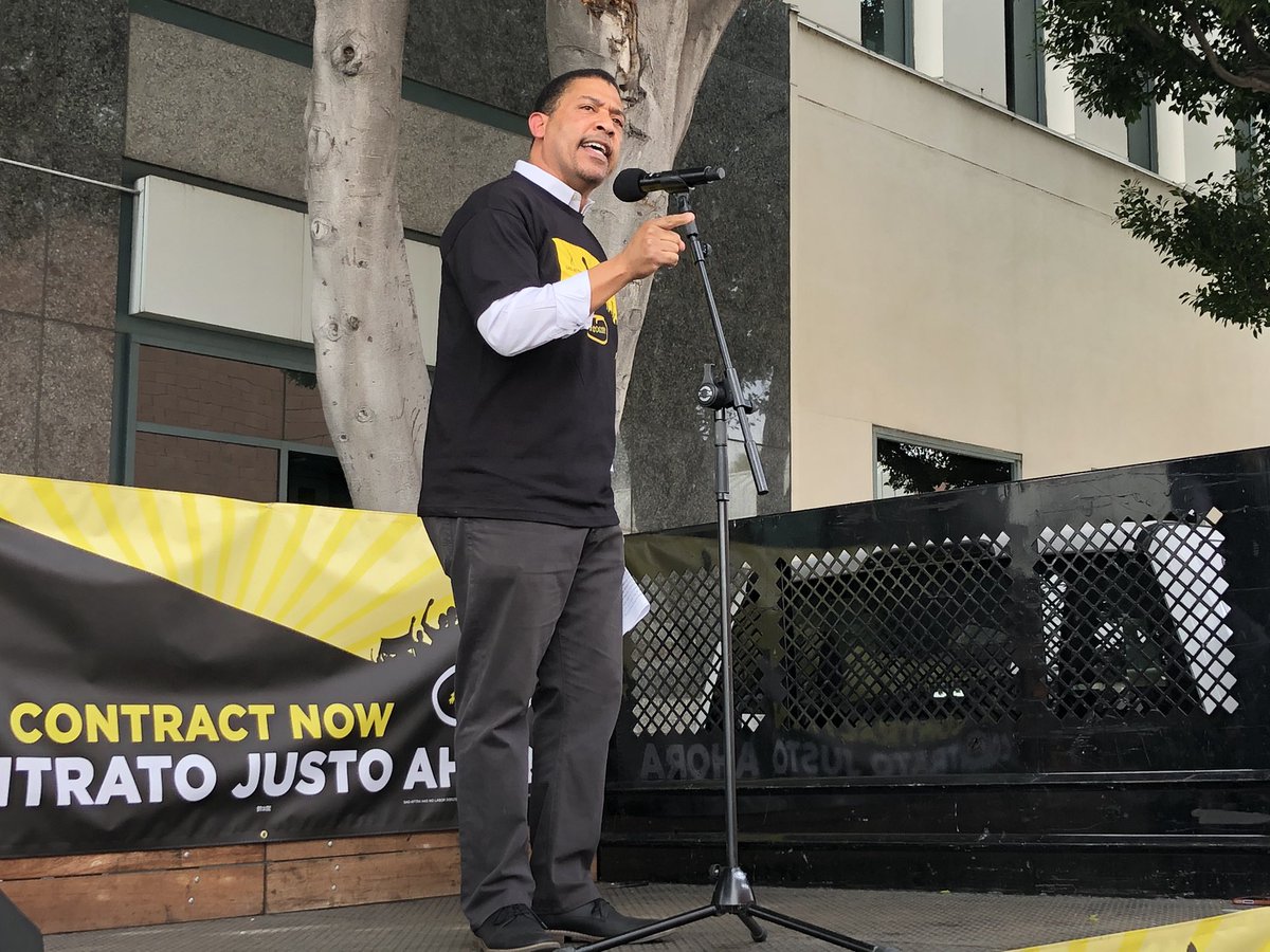 sagaftra's tweet photo. SAG-AFTRA National Executive Director David White: We are here to tell SBS No Long Longer. We are not going anywhere until we receive a fair contract and we mean it. #SOSSBS #SAGAFTRAUNIDOS https://t.co/7fudiltHAP