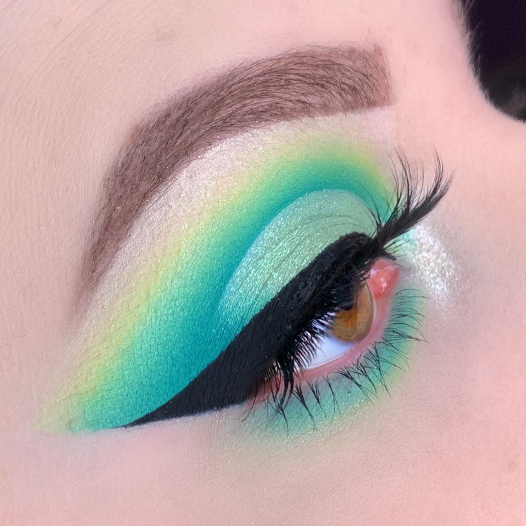 emilymuartistry's tweet photo. @ABHcosmetics 🌅vol 2!! https://t.co/ZMslbvfBjQ