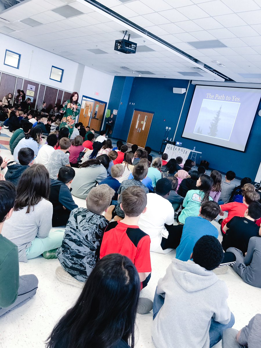The mustangs had a blast hosting our author <a href="/ellyswartz/">elly swartz</a> today! SO MANY SMILES when getting all our fabulous new books signed 🙌🏼✨📚 #millstreetmustangs #together203 #librarylife