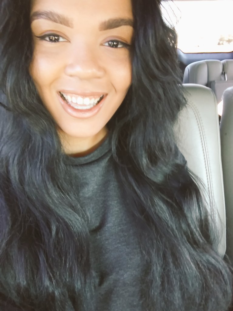 _brandilouise_'s tweet photo. #ilyft #lyftselfies Don't take all those selfies and just pick one! Post them all! #ThankfulThursday #thankslyft #lyft #dontdrinkanddrive #daydrinking #Mulan # https://t.co/k7xDlMwaMF