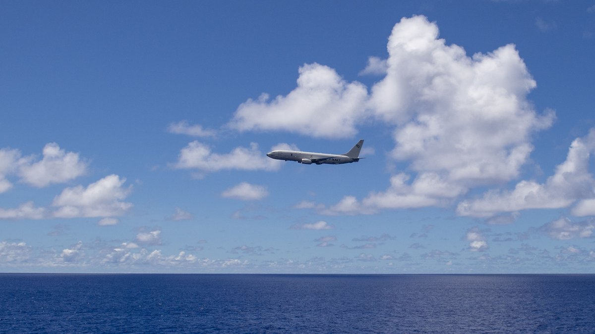 People’s Liberation Army Navy destroyer lased a #USNavy P-8A Poseidon aircraft in unsafe, unprofessional manner: go.usa.gov/xdpwA