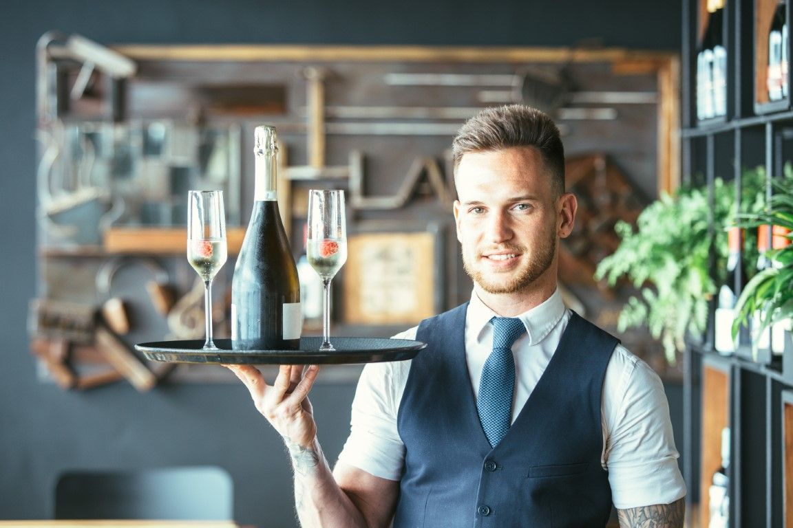 chtmelbourne's tweet photo. If you’re looking to take your skills to the next level, check out our one‐day course in Waiting Skills to polish up your skills. https://t.co/Lv3ZC0xFFx #chtmelbourne #hospitality #training https://t.co/VvSTM7GKmK
