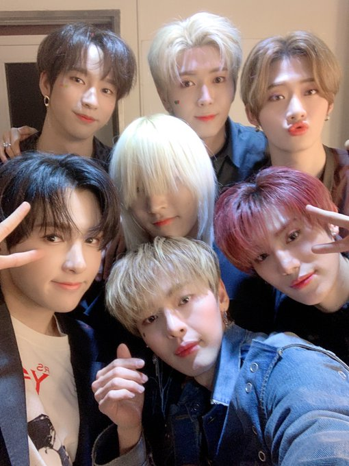 OOO_France's tweet photo. [#Photo/Camera] 20.02.22 Fansign

Merci de votre soutien et votre venue🙇🏻‍♂️💕

Onlyoneof seront bientôt de retour ! 😎🙌🏻 Promettez nous de bien prendre soin de vous ! 🤙🏻

#OnlyOneOf #온리원오브
#unknownartpop2_1 #dOra_maar 

🇨🇵#Dango https://t.co/BzQt0T5l0Q