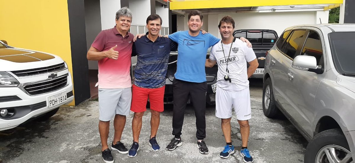 Carácter, convicción, resiliencia...cualidades del C.T <a href="/BarcelonaSC/">BARCELONA S.C.</a> liderado por <a href="/FabianBustosDT/">Fabian Bustos</a> .Gracias Profe por esta intensa pasantia/capacitación en métodos de entreno mental.<a href="/marcelbroos/">Marcel Broos S</a>