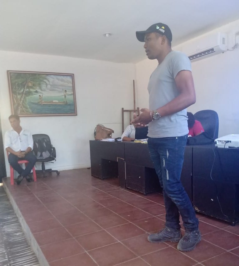 asoagrocord's tweet photo. Hoy se realizo una reunión con los diferentes representantes  de las #asociaciones  que componen este hermoso gremio, fijando  metas altas  para este año  y inscribiendo a los que se  sertificaran competencia laboral por el #sena #gremioMoñitero
#poruncampoprosperoysostenible https://t.co/tNIFZ8B1ER