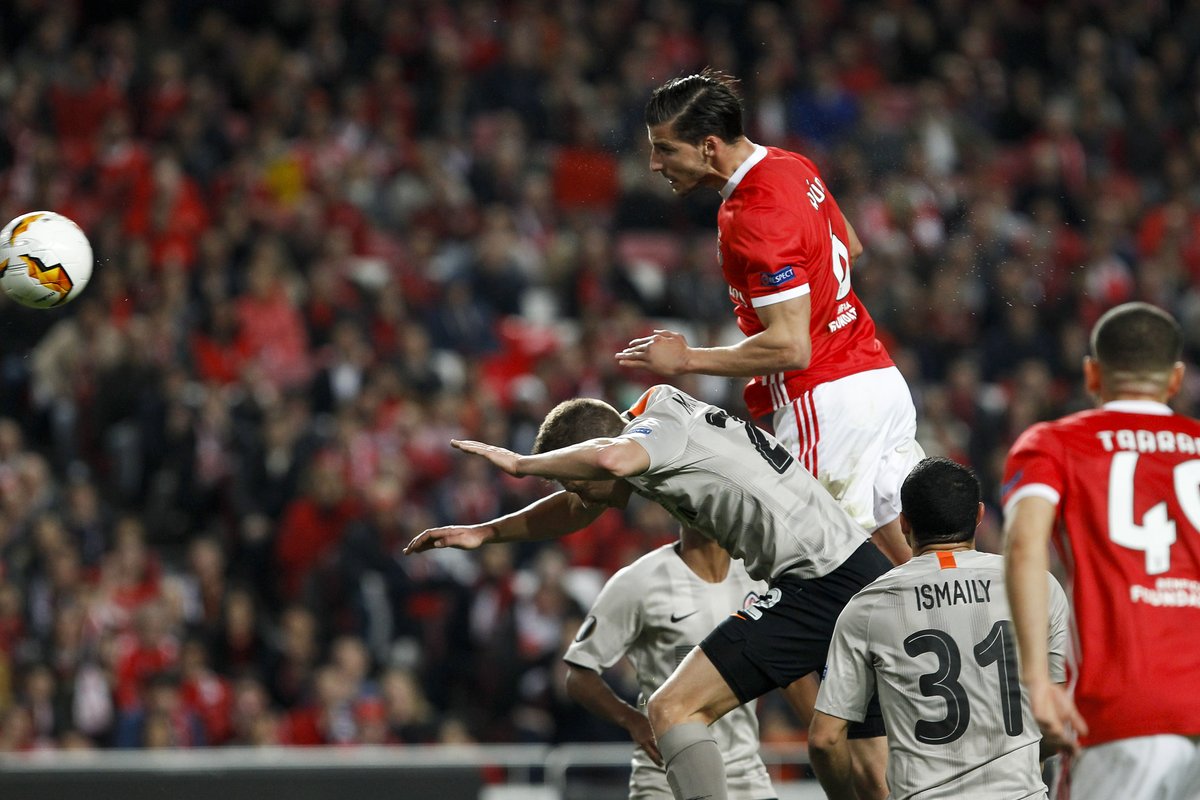 SLBenfica's tweet photo. 📸 #SLBFCSD #UEL https://t.co/Qfhf7p4xGs