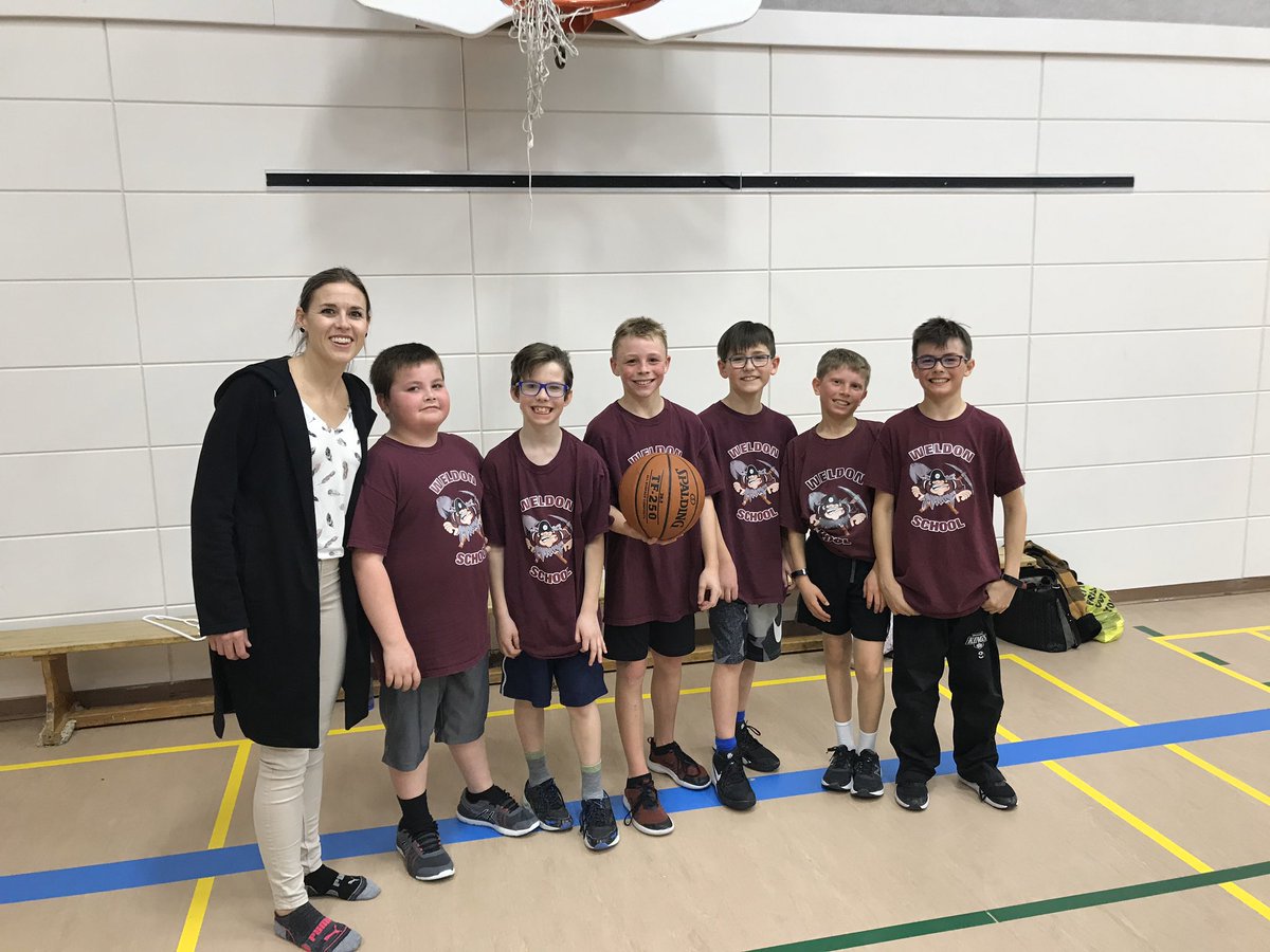 darcyhenry22's tweet photo. Top rookie basketball team in the league. Finished with a win against Hillcrest tonight. Great coaching by @chandahenry #fairplay #shortbench https://t.co/2gJo7bTjeg