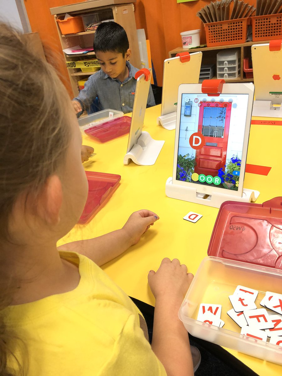 pena_prek's tweet photo. We love OSMO!  #LubbockDLDay @NatWilliamsElem https://t.co/LgtqBAgyjs