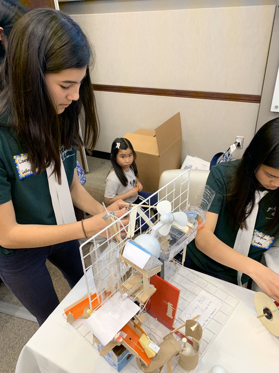 EMCSD_Personnel's tweet photo. EMCSD Tech Fair 2020. Our Gidley Science Olympiad team.  6th place and heading to the state competition. @DrMaribelGarcia https://t.co/3uUaZ3Nl7w