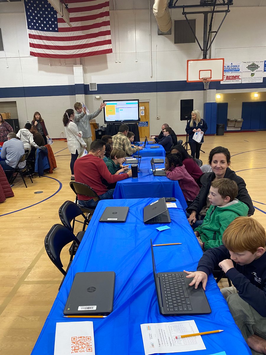 lisahervey's tweet photo. Coding is HAPPENING #FamilyCodeNightEWA #web4meEWA #thisisK4EWA #DLDay @EastWakeAcademy https://t.co/k0FyoG3tS0