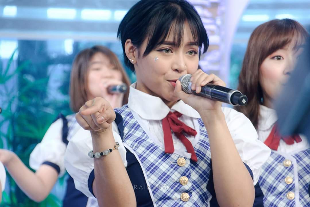 raindrops_mnl's tweet photo. 🦄 MNL48 Gabb
📍 ABS-CBN Umagang Kay Ganda Studio
📅 200227

#MNL48
#MNL48Gabb
#UniGabb
#MNL48onUKG
#HighTensionMNL48
#raindrops🌧️ https://t.co/U0mg6qlU2b