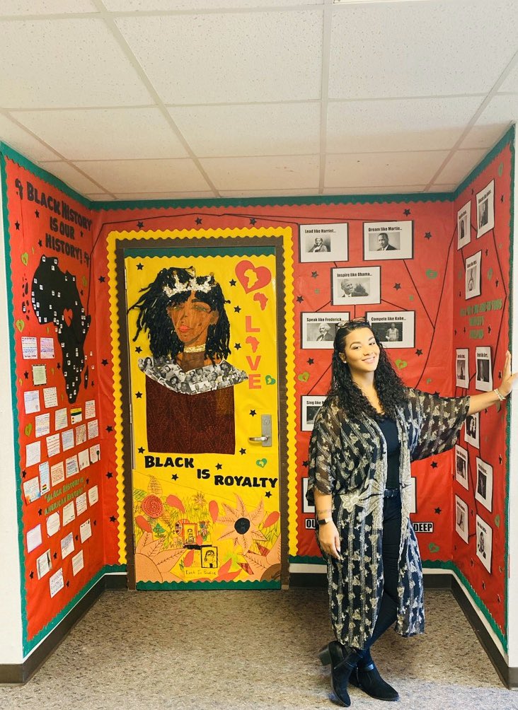 MsMartinsELAR's tweet photo. Thank you so much to Ms. B and my babies for all their hard work in putting together our door design for the Black History Door Decorating Contest! We won first place! @alief_middle #BlackHistoryMonth #BlackHistory #Blackhistorydoor https://t.co/mNtU8JDVhY