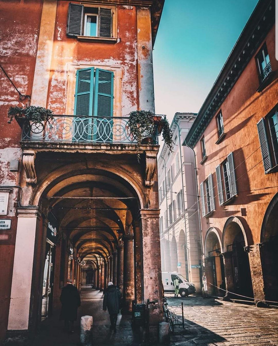 Bologna, Italy 🇮🇪
📷 by ugurevin
#Travel #WednesdayThoughts #beautiful #passportpassion