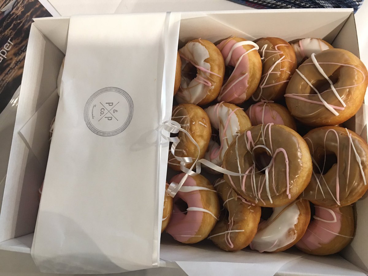 mark_stubbings's tweet photo. Sunsuper donuts AFA Roadshow, Toowoomba supported by FPA. Join us at morning tea for prize draw! https://t.co/aia092JiBW