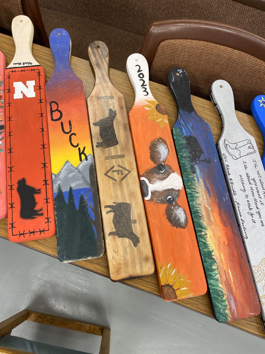 UNLBlock_Bridle's tweet photo. So many talented initiates! Just take look at these paddles! 🎨👩🏻‍🎨🧑🏽‍🎨Paddle decorating is one of our traditions! We may have some Picasso’s in our midst🤔 https://t.co/bjkUY1dIYA