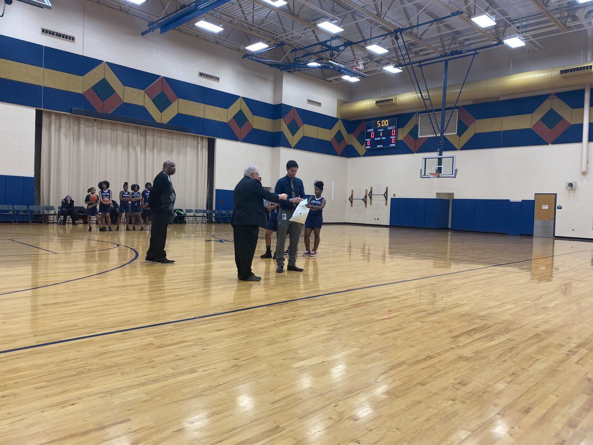 Thank you to Eric Frick and <a href="/NLGroup_LCOY/">National Life Group LifeChanger of the Year</a> for presenting NPMS and NPUSC with a $500 check for being a Life Changer of the Year District! Cougar Pride!