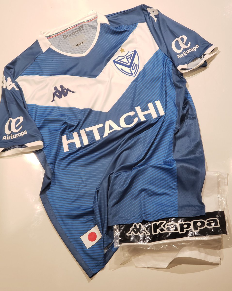SiemprePorVelez's tweet photo. No se terminaron los sorteos 😱
Junto a @HinchadasAR vamos a estar sorteando la camiseta suplente de @Velez.
¿Qué tenés que hacer?
- Darle RT a esta publicación.
- Seguir a @SiemprePorVelez e @HinchadasAR 

¡Mucha suerte! 🔵⚪🔵 https://t.co/6wO5zFtzcX