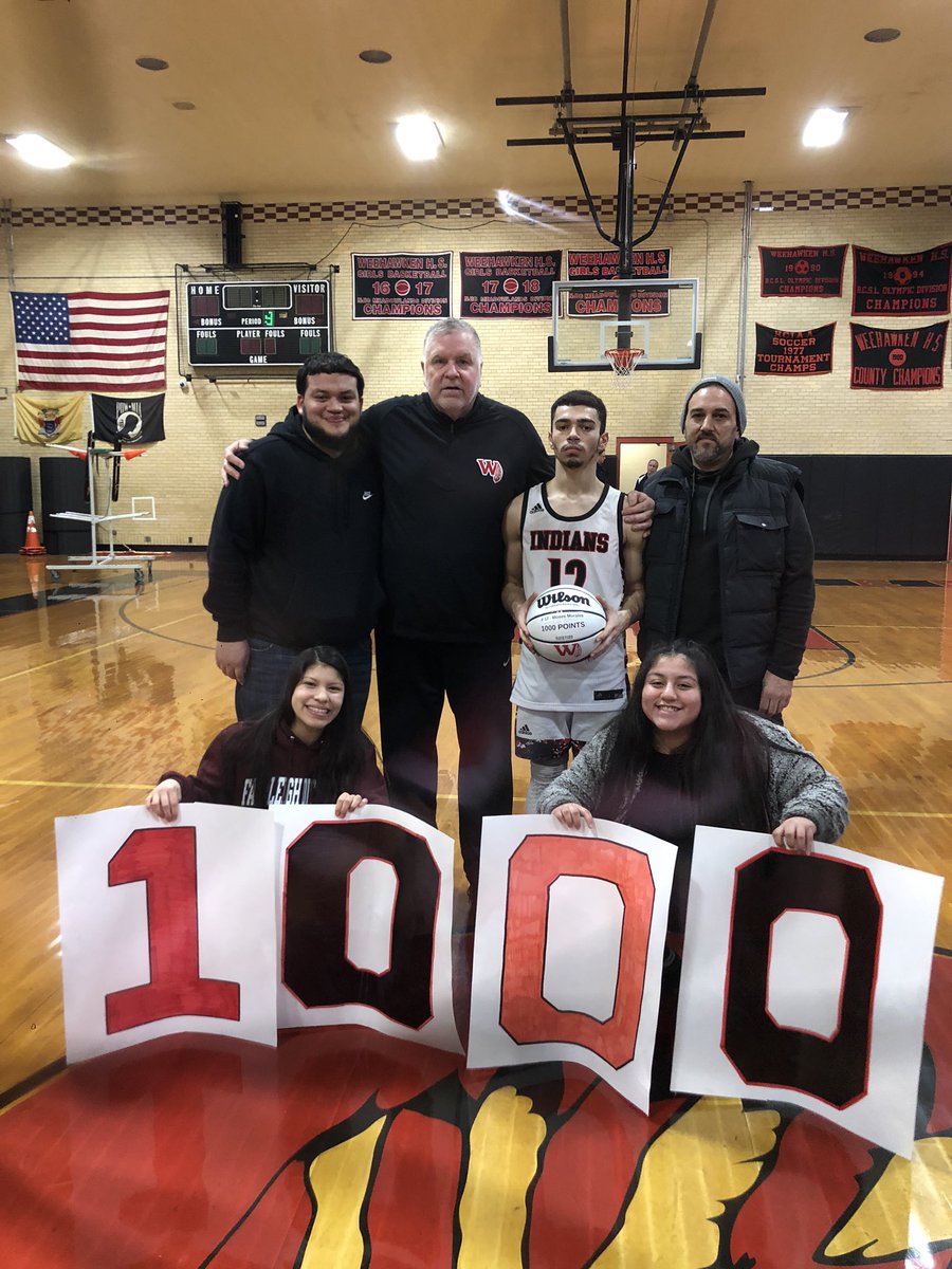 Very proud of Moses Morales for scoring his 1,000th career point tonight vs Rutherford. 🤟🏼