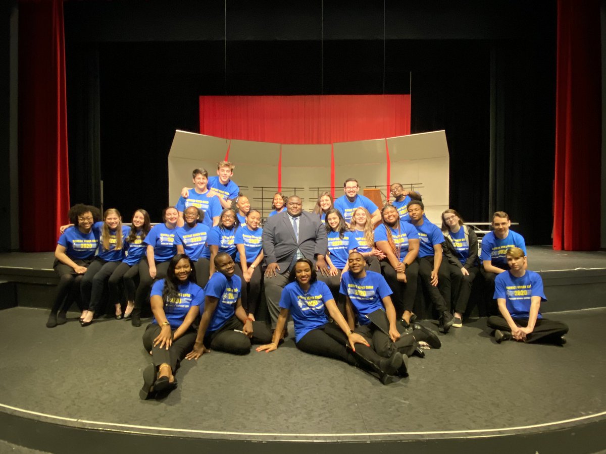 (most of) the <a href="/BlythewoodHigh/">Blythewood High</a> district honor choir members with this year’s high school clinician — thanks to dr. jabarie glass for working with us today. we appreciate your thorough content knowledge 🎶🙌🏾 &amp; your foolery. 🤣😂 you kept us on our toes &amp; for sure made us better. 😁