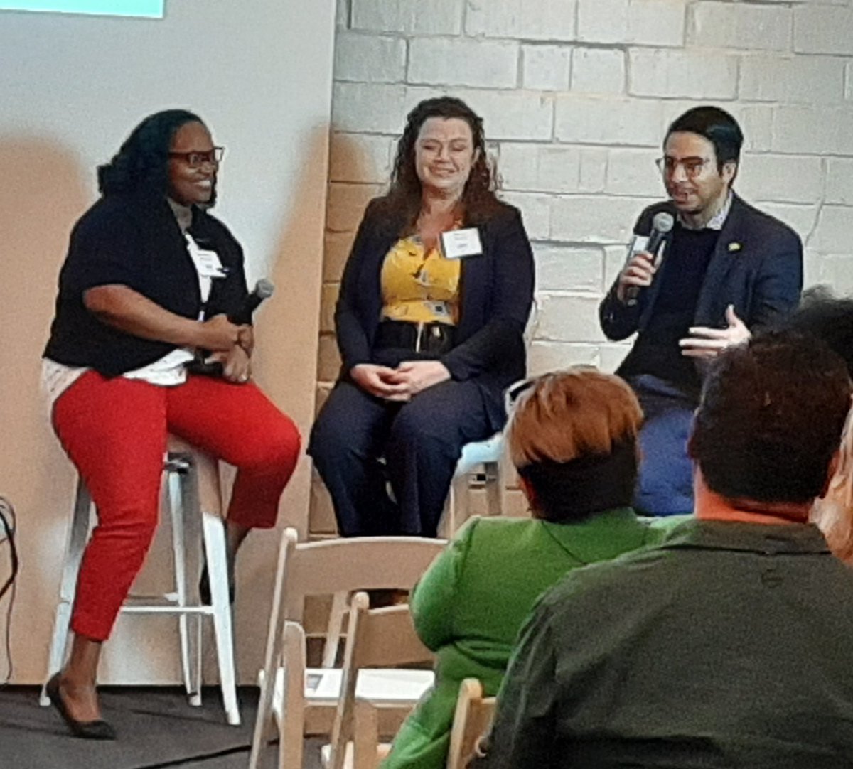 CINow's tweet photo. @BekahMcneel, Chawanna Chambers @DrChaeEd, and @MatteoTrevino putting a human face to the neighborhood data. Seems like garage doors and laundry supervision say a lot! :) #Somos210 #closehealthgaps https://t.co/8PWyguX4Ky