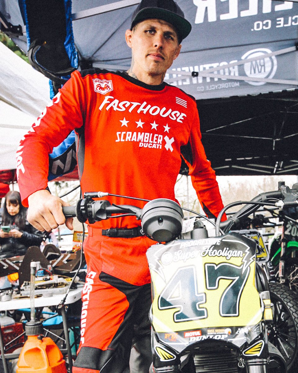 DucatiUSA's tweet image. @scramblerducati always ready to slide into the #superhooligans battle in the hands of Jordan Graham. Next stop Las Vegas for the #Mint400 round.
-
Photo IG: mrpixelhead