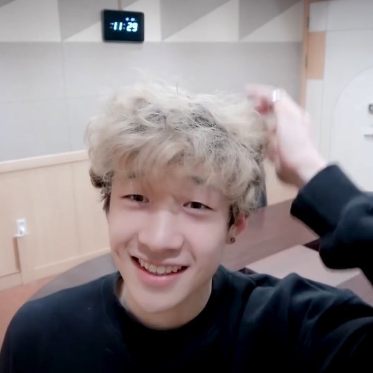 bangchannies's tweet photo. fluffy haired chan >>>> https://t.co/jwrlz8Vu3e