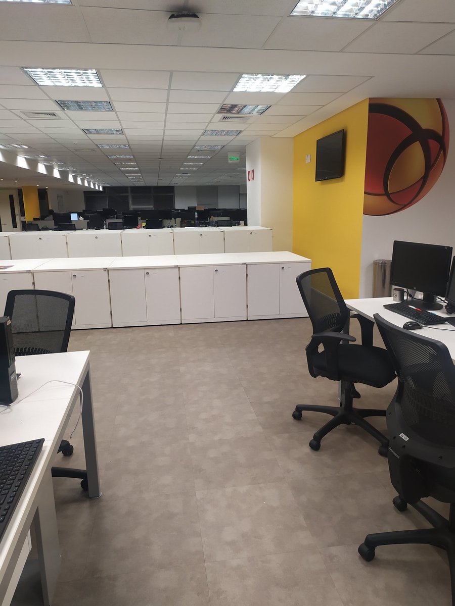 KarenTsuchida's tweet photo. A vida do financeiro:
Hora: 21:52 https://t.co/bAv2vC7tON