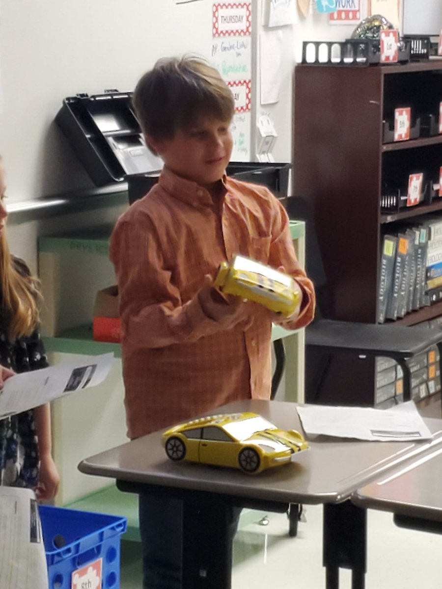 RoanokeRangers's tweet photo. @RoanokeRangers Program a Probot. First they shared how and then they let us practice. Fun fact--adults love Probots!! #RESexpo2020 #nisdexpo https://t.co/aJtzeMNy1S