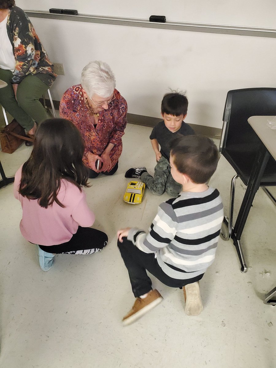 RoanokeRangers's tweet photo. @RoanokeRangers Program a Probot. First they shared how and then they let us practice. Fun fact--adults love Probots!! #RESexpo2020 #nisdexpo https://t.co/aJtzeMNy1S