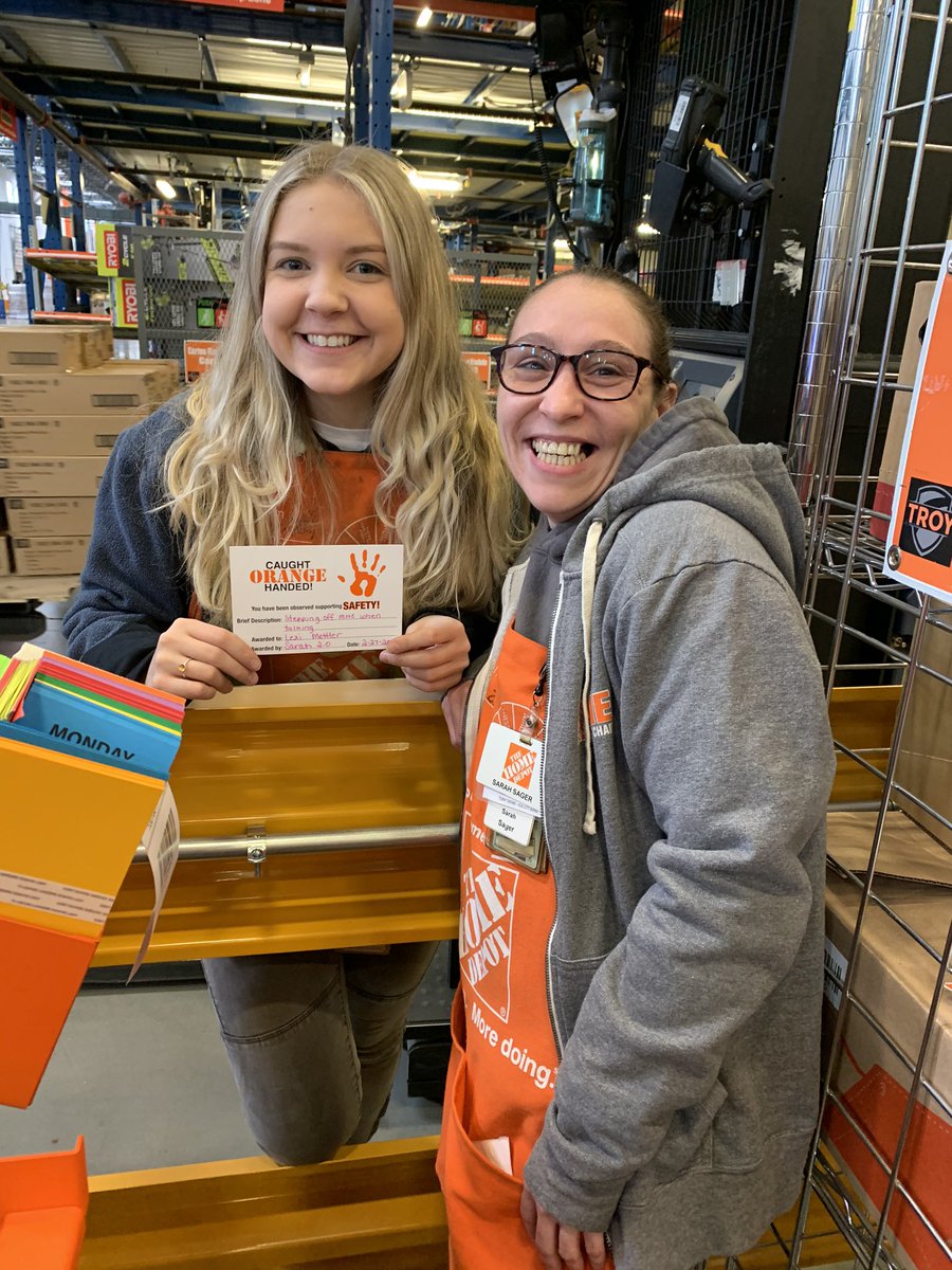 Caught Orange Handed! #MHESAFETY <a href="/TroyDFC6707/">THD DFC #6707</a> @JohnKossick <a href="/SMeyerTHD/">Saige M</a>