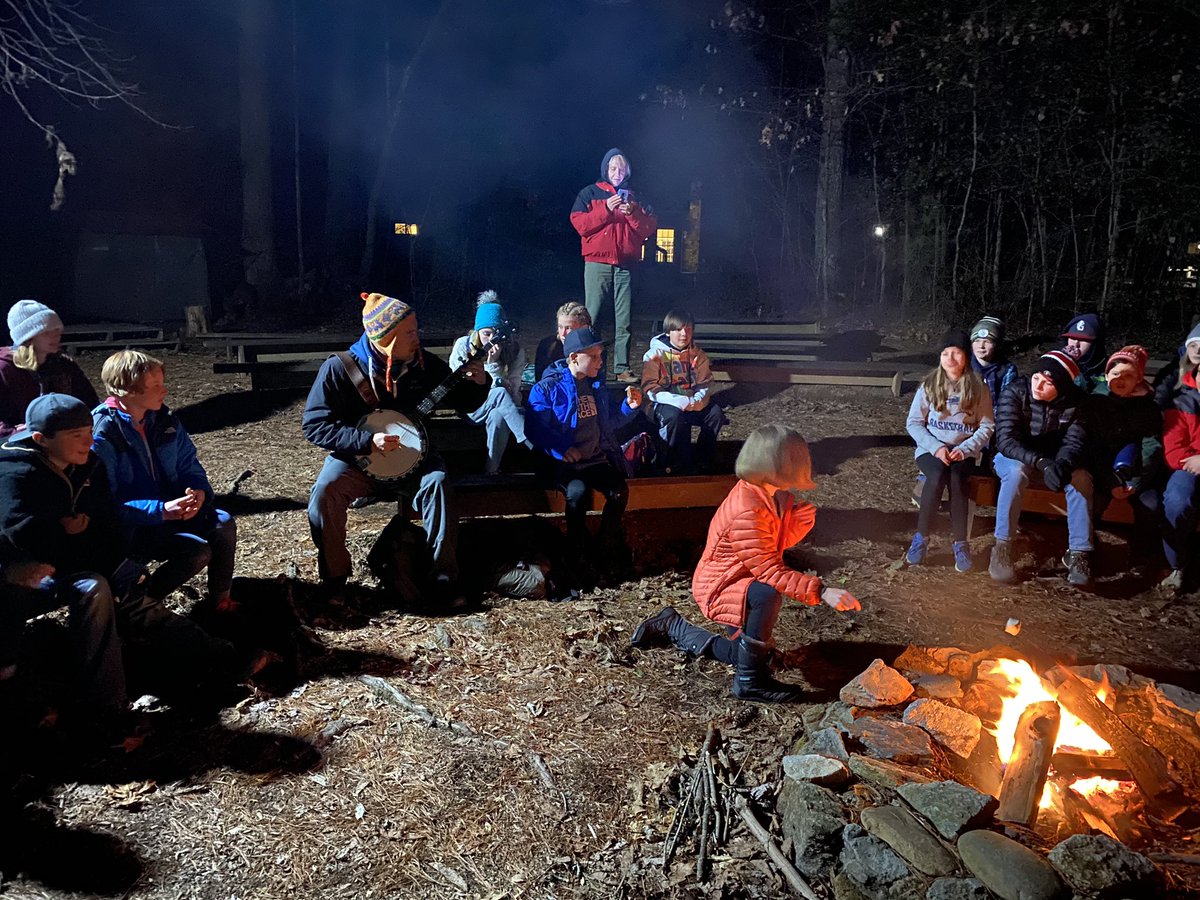 welch79's tweet photo. “Rock me momma like a wagon wheel...” Groups 5-8 are serenaded by @chrisandres003 on the banjo at the campfire along with s’mores. He’s takin’ requests y’all! #mv2mtos #mvmiddle @MVPSchool https://t.co/4Y2R9PtsKN