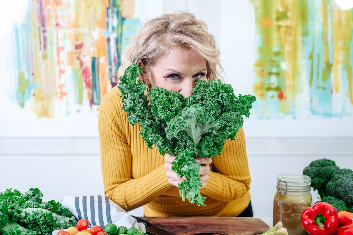 Your Guide to a Whole-Foods Plant-Based Diet 🌱 is LIVE on the BLOG today. How to get started, all the benefits for you (and the planet) plus delicious recipes and more!

READ HERE⏩ toscareno.com/plant-based-di…
#eatmoreplants #eatcleaneatgreen  #plantbased #plantbasedeating