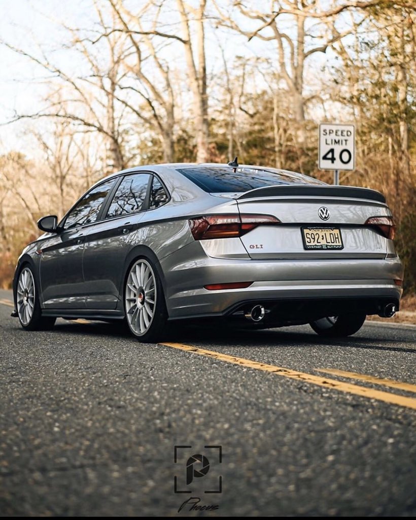 thebryans82172's tweet photo. #mk7gli #mk7jetta #static #clean #low https://t.co/BxFyWinyvU