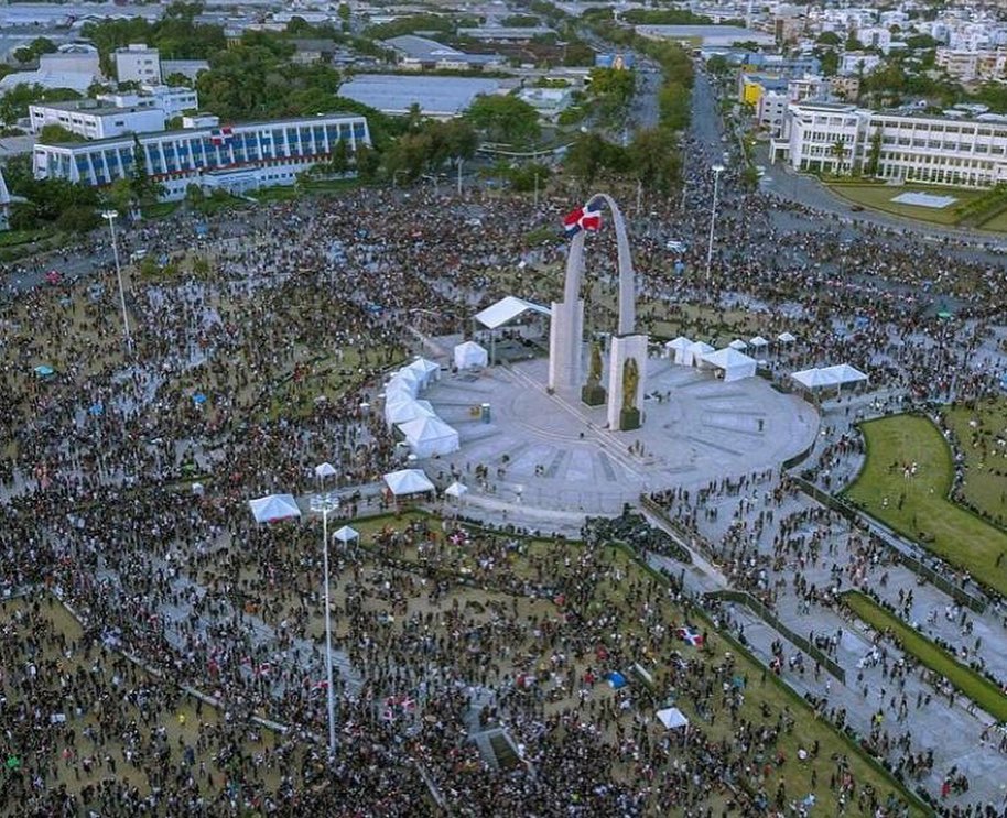 TvnoticiasRD's tweet photo. Imagenes hablan mas que mil palabras, Trabaucazo 2020 fue un total exito. #Trabucazo2020 #RDprotesta #RDprotestaPacifica #27deFebrero #TvNotaciasRD https://t.co/hzCvlmrxPw