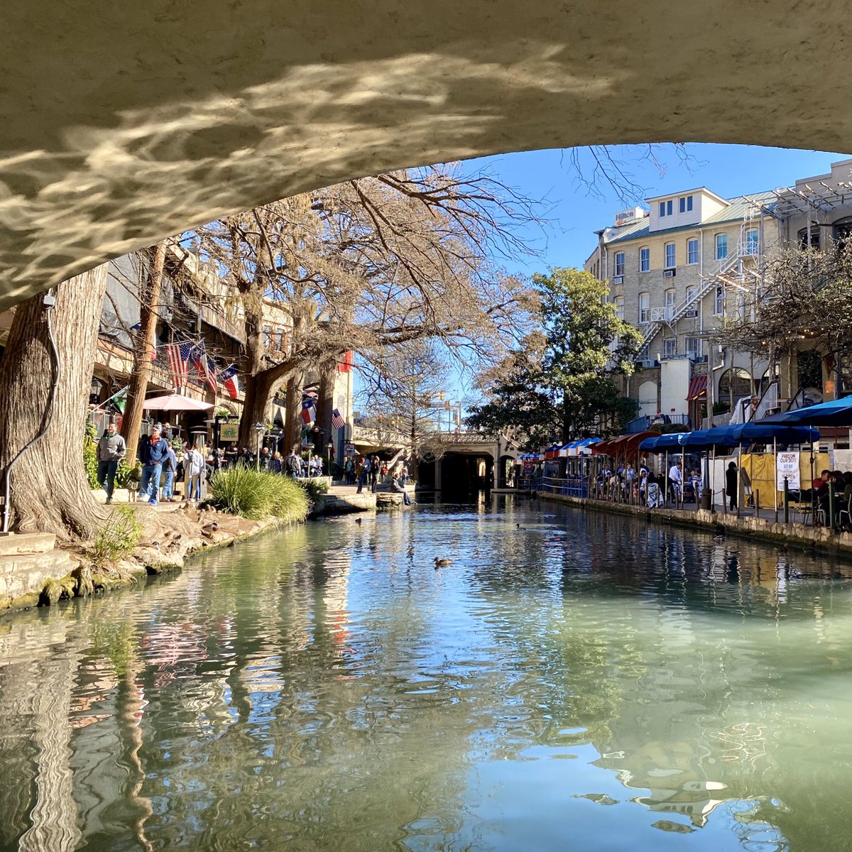 KristaMagnusson's tweet photo. Fun afternoon exploring San Antonio’s La Villita and River Walk - on the shore aaand on the water 😎🚤 #sisterweekend #dontfallin #sanantonio #texas https://t.co/JlAOCzkVZE