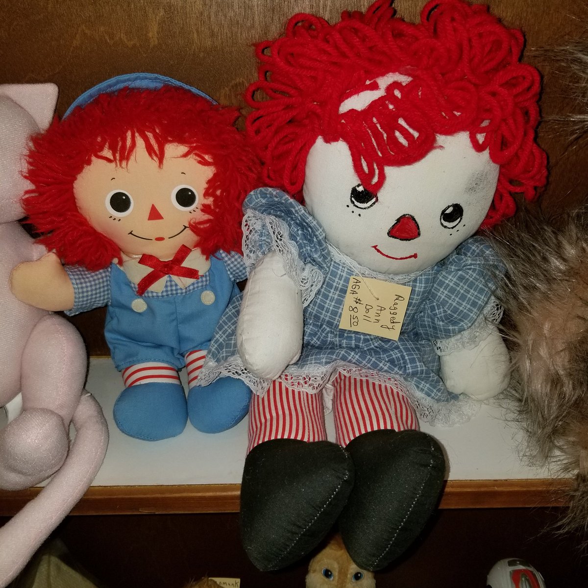 FiengoJane's tweet photo. Raggedy Andy & Ann Dolls!!!! #itsallgoodep #antiques #antiquestore #antiquemalleptx #raggedyannandandy #oldandnew #checkitout #centralelpaso #almasbooth #theantiquemallelpaso #helenshiddentreasures #helenschoice #Janeswall #circa #shoplocalep #thisplace #whatafind #suncity915 https://t.co/5mYYFUxWfr
