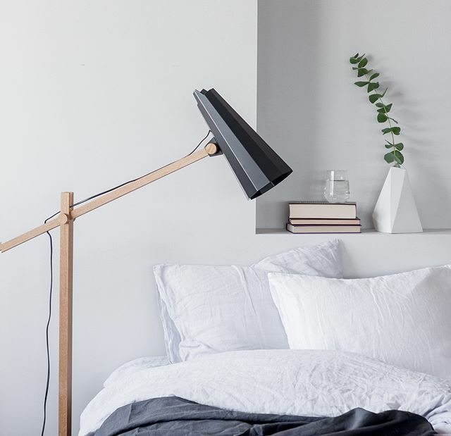 Filly’s interesting origami-like shade is created by bending aluminium.⁠
The whole is crowned by the support made of warm oak and the foot part made of cold concrete!⁠
⁠
When Timo Niskanen was working on Filly’s prototype, the light started to resemb… ift.tt/3c8HSya