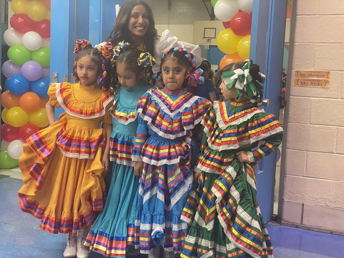 PGCPS_RES's tweet photo. Multicultural night was a success.  Thank you to our PEA, Community school Coordinator, PSC, families and our PTA. @pgcps https://t.co/hDNz0EWB18